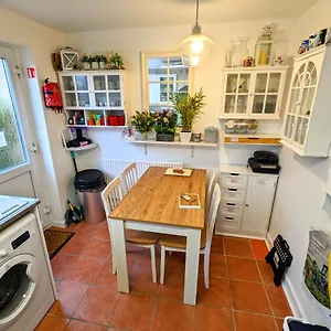 2 Bedroom In Quiet Location Close To Chester Holiday home Hough Green